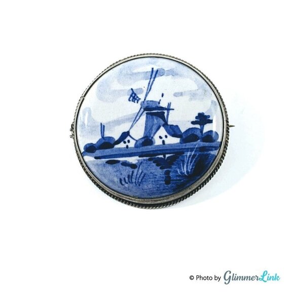 Vintage Sterling Silver GB5 Hand painted Holland Delft Porcelain Round Brooch - Picture 1 of 10